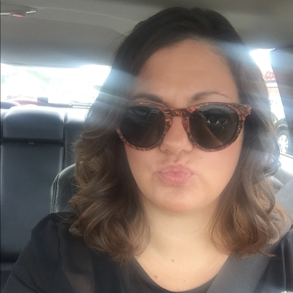 Meet your Posher, Tanya